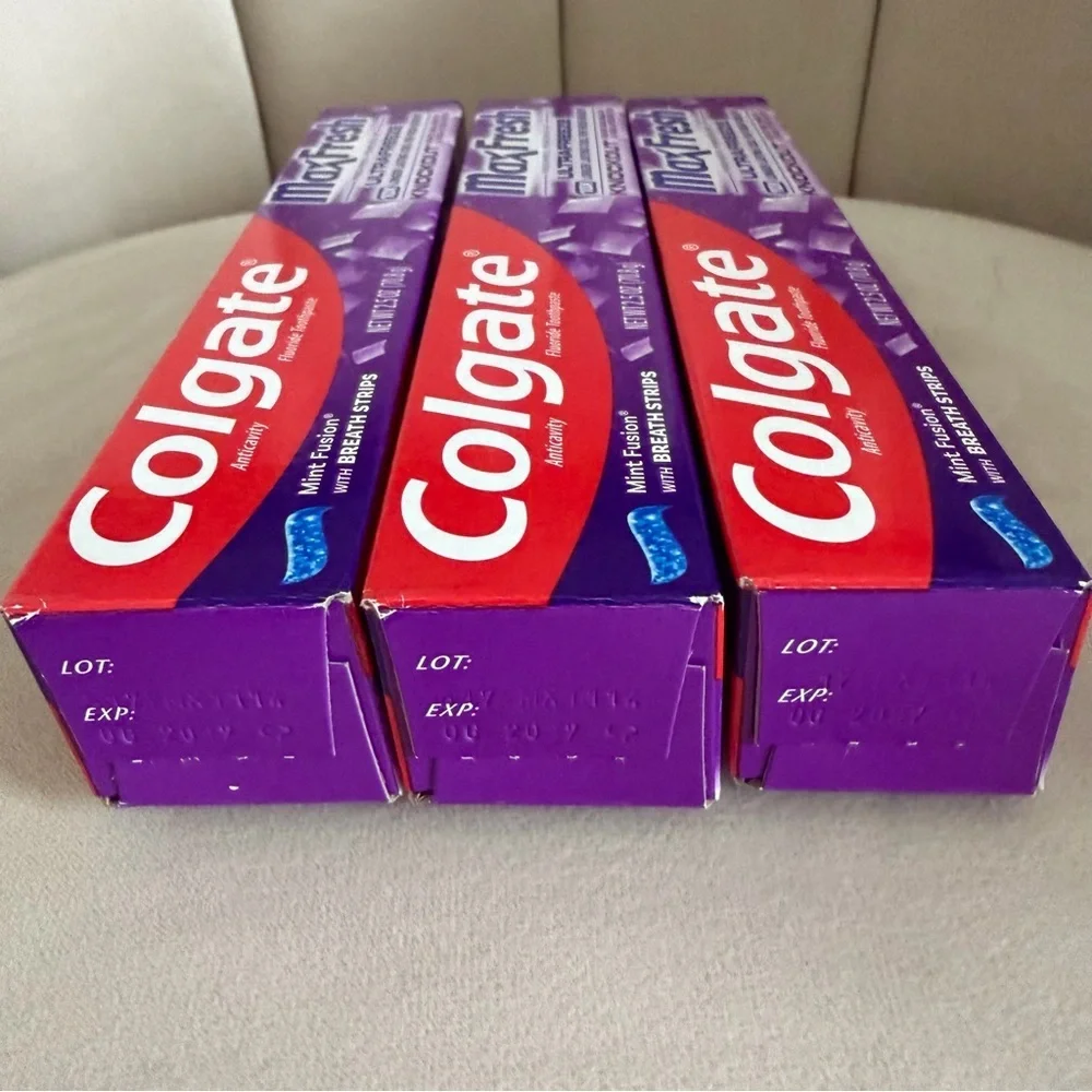 colgate max fresh